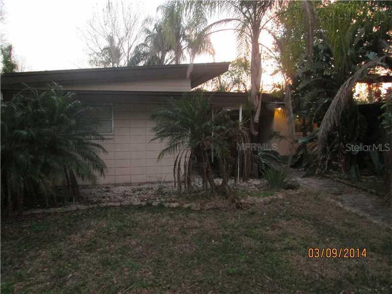 934 Bay Breeze Ter., Largo, FL 33770