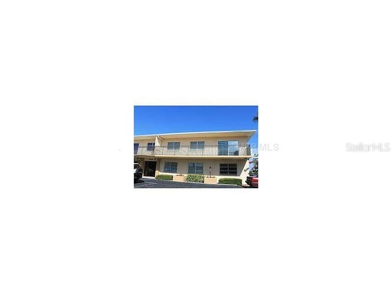 3717 46th Ave. #10, St Petersburg, FL 33711