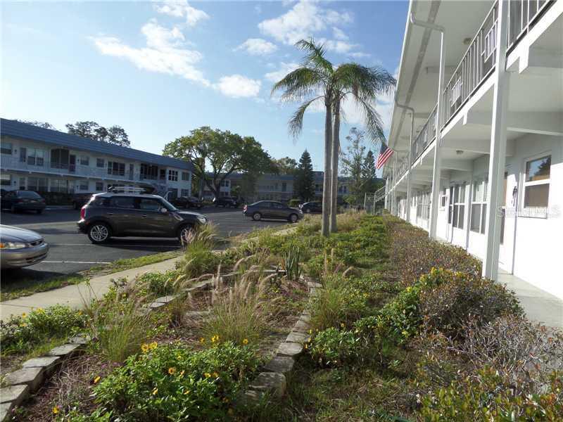 1221 Drew St. #B11, Clearwater, FL 33755