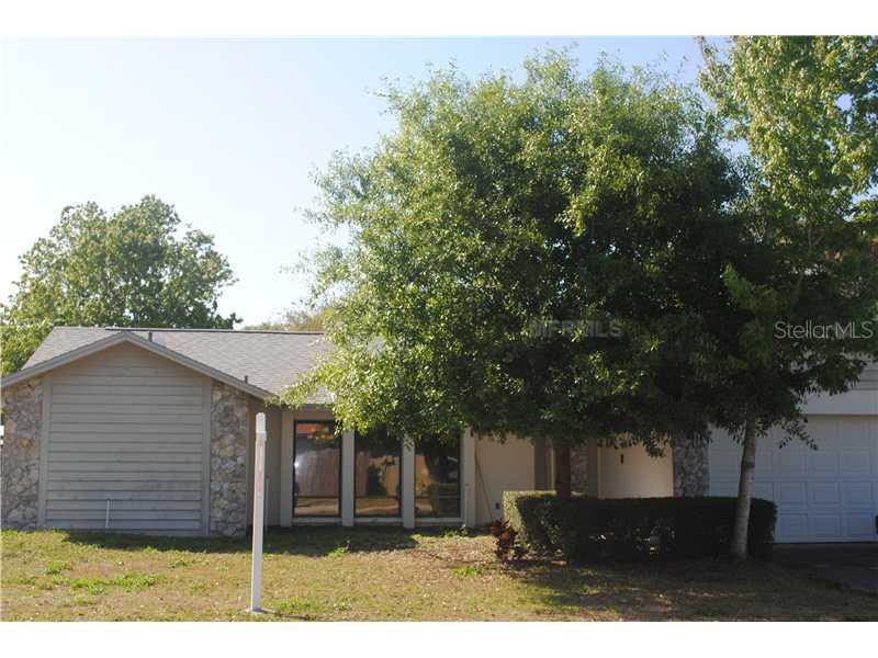 12376 93rd St., Largo, FL 33773