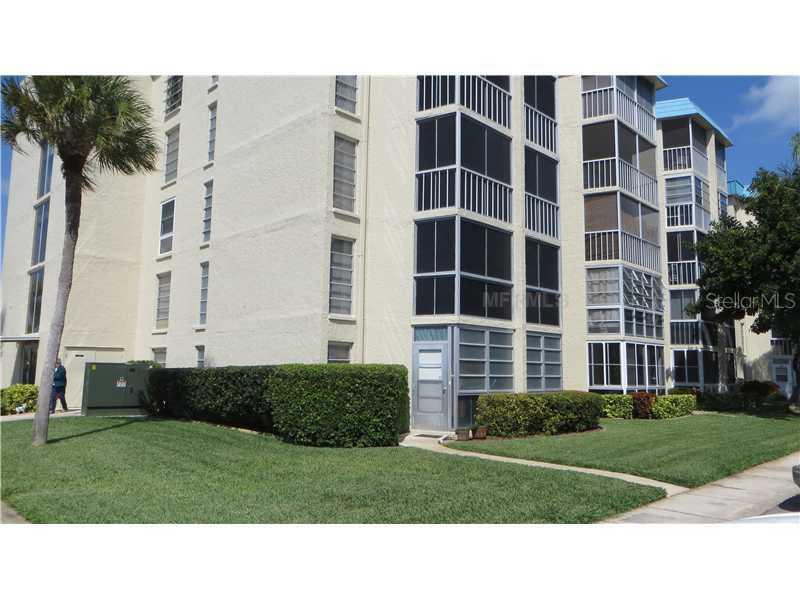 4900 38th Way #101, St Petersburg, FL 33711