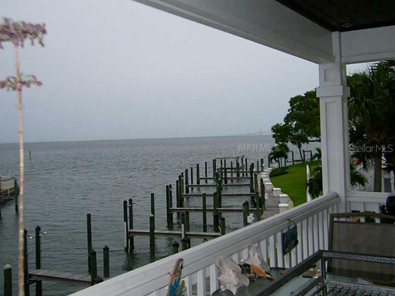 5196 Beach Dr. #5196d, St Petersburg, FL 33705