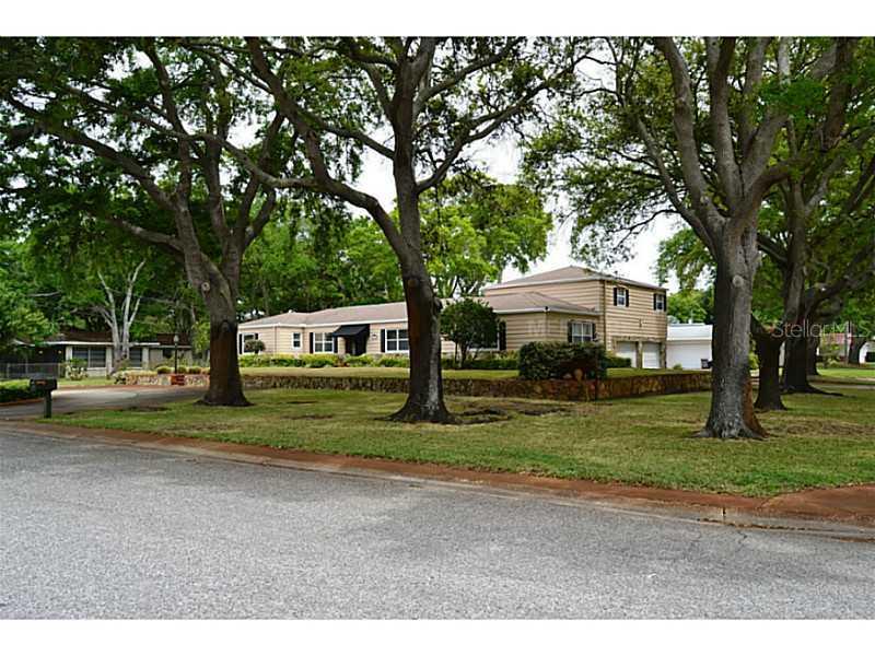 5875 Bayshore Dr., Seminole, FL 33772