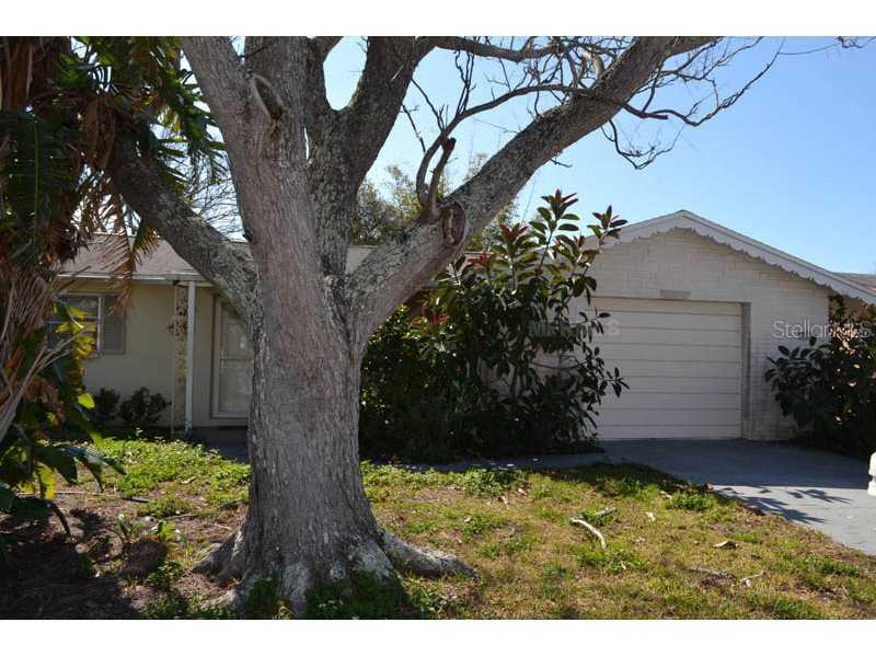 3122 Holiday Lake Dr., Holiday, FL 34691