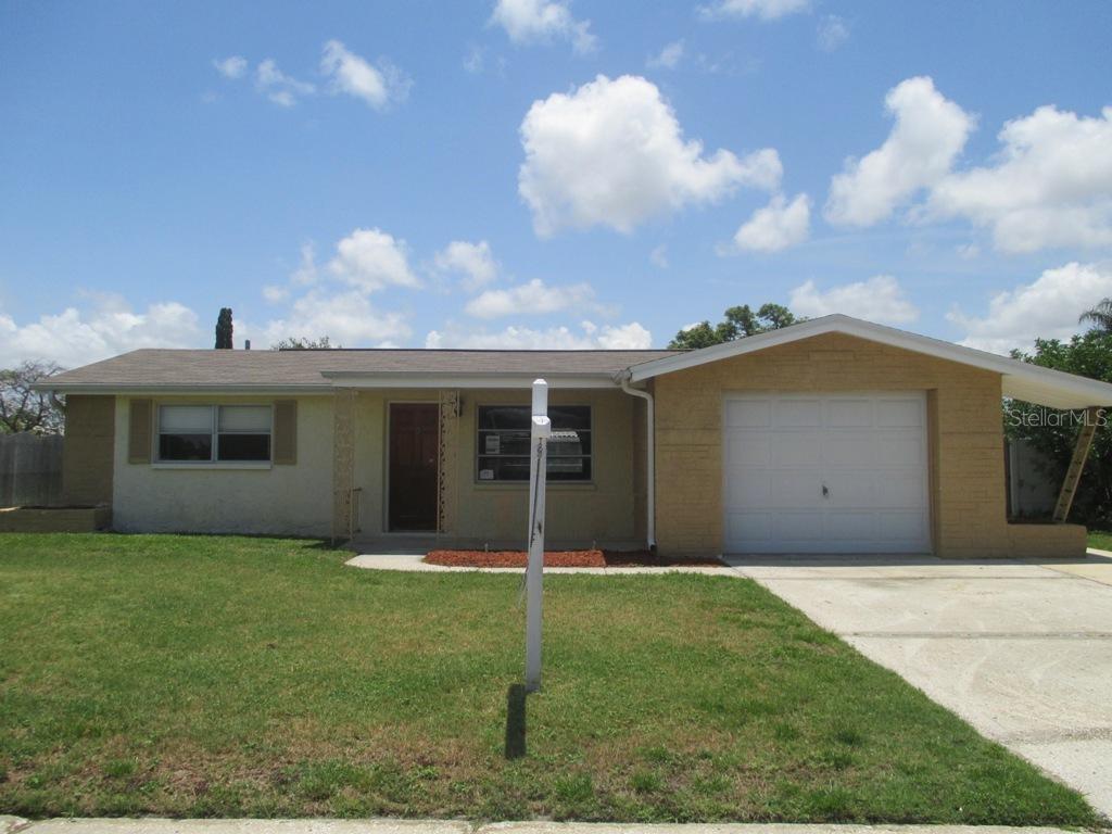 2016 Essex Dr., Holiday, FL 34691
