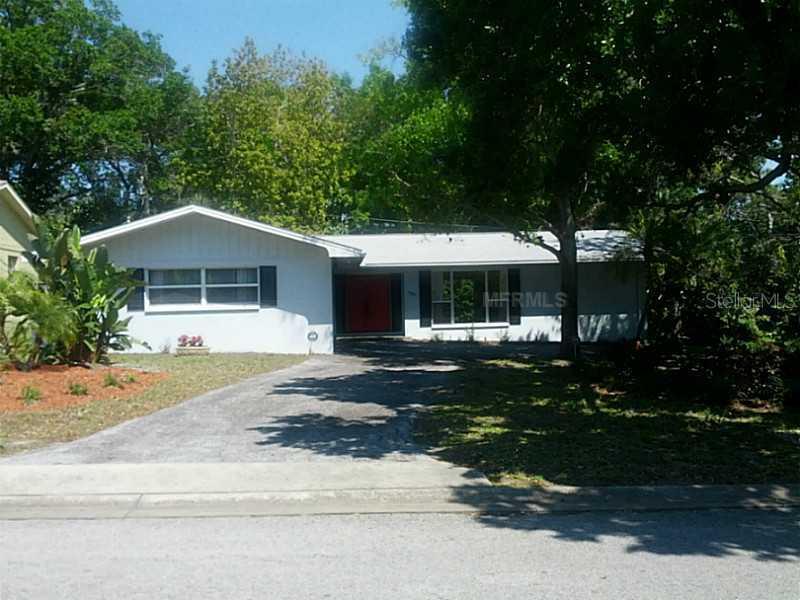 1083 Fountainhead Dr., Largo, FL 33770