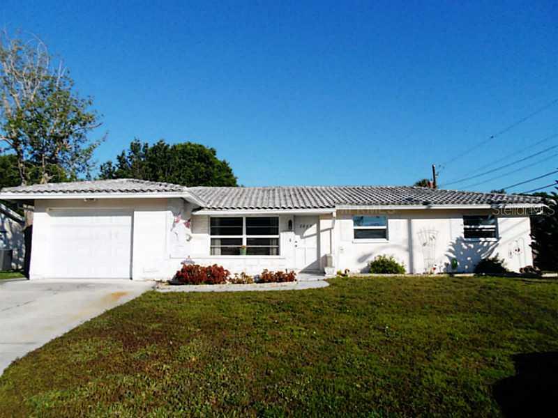 6885 George M Lynch Dr., St Petersburg, FL 33702