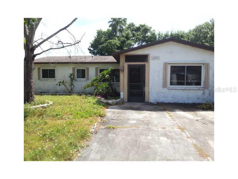 12293 103rd St., Largo, FL 33773
