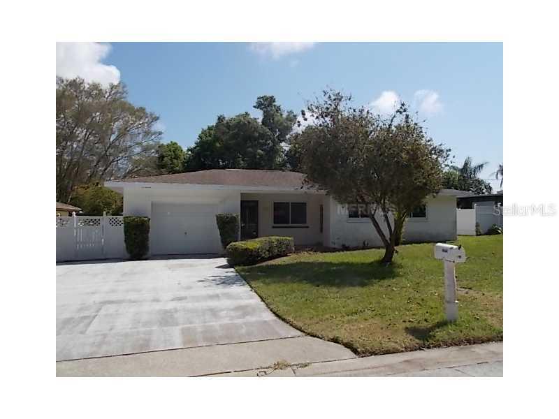 3282 Honeysuckle Rd., Largo, FL 33770