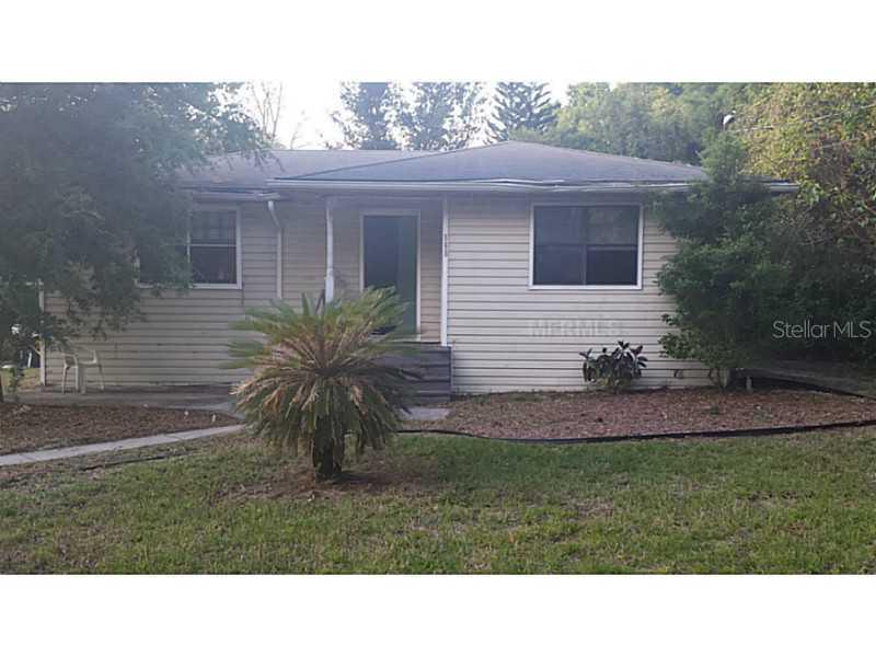 565 Berkley Ave., Tarpon Springs, FL 34689