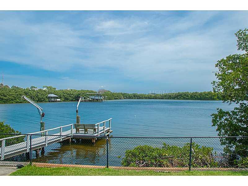 715 Tallahassee Dr., St Petersburg, FL 33702