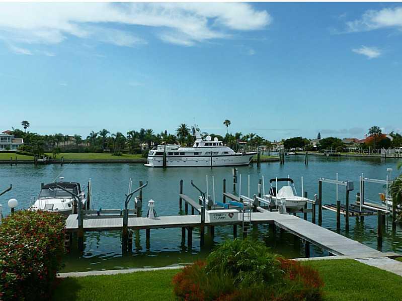 522 Pinellas Bayway #109, Tierra Verde, FL 33715