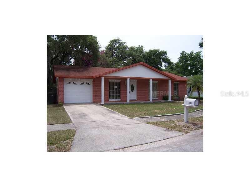 8304 Woodlake Pl., Tampa, FL 33615