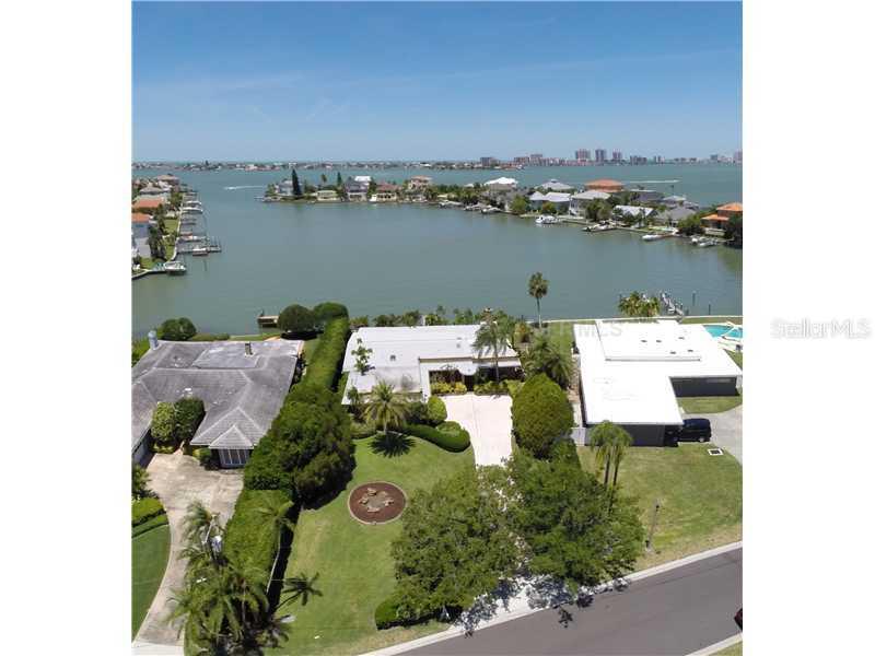 20 S Pine Cir., Belleair, FL 33756