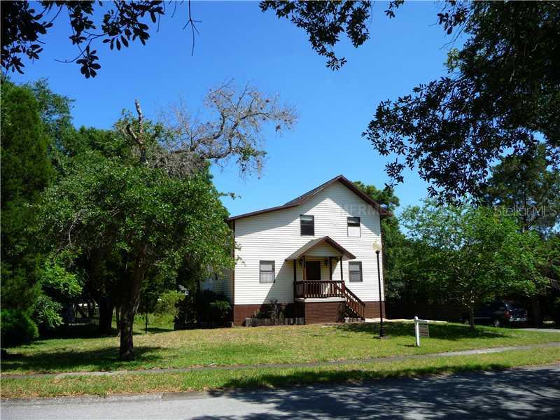 1311 Normandy Cir., Palm Harbor, FL 34683