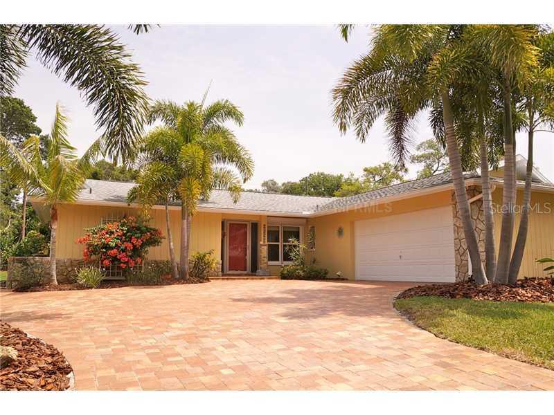 14571 Tanglewood Dr., Largo, FL 33774