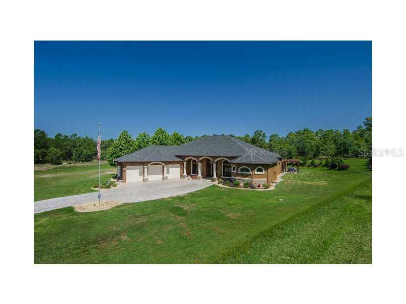 10142 Breezy Pines Ct., Weeki Wachee, FL 34613