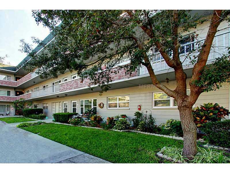 2427 Rhodesian Dr. #17, Clearwater, FL 33763