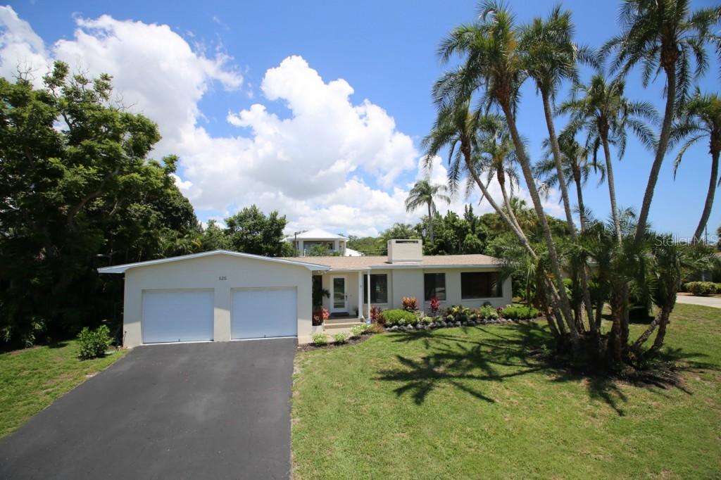 125 Crestwood Ln., Largo, FL 33770