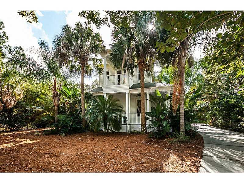 702 Bee Pond Rd., Palm Harbor, FL 34683
