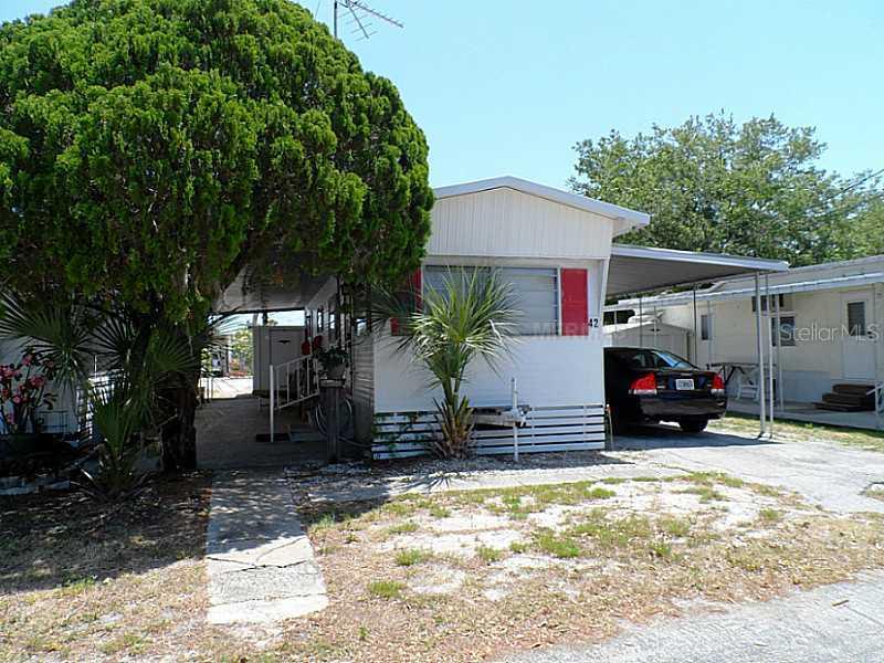 800 Chesapeake Dr. #42, Tarpon Springs, FL 34689