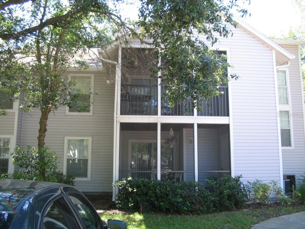 3180 Valley Oaks Dr., Tampa, FL 33618