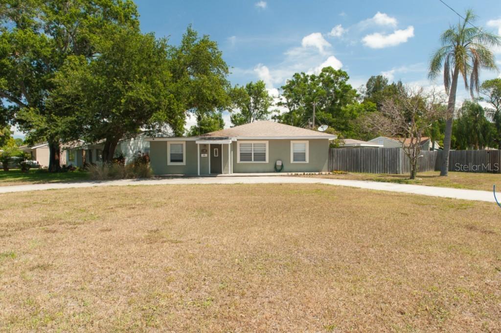 1101 Essex Dr., St Petersburg, FL 33710