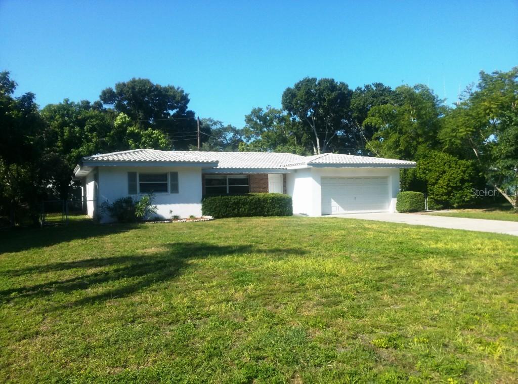 5792 Bayshore Dr., Seminole, FL 33772