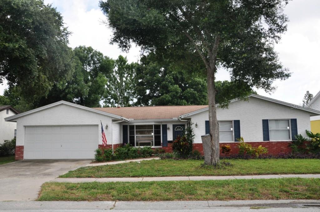 2235 65th Pl., St Petersburg, FL 33702