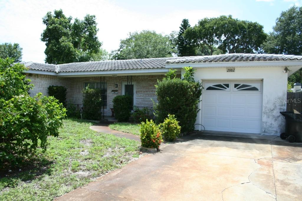 2002 Robinson Dr., St Petersburg, FL 33710