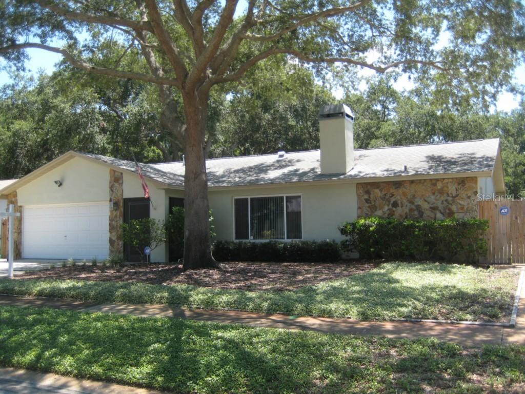 11467 93rd St., Largo, FL 33773