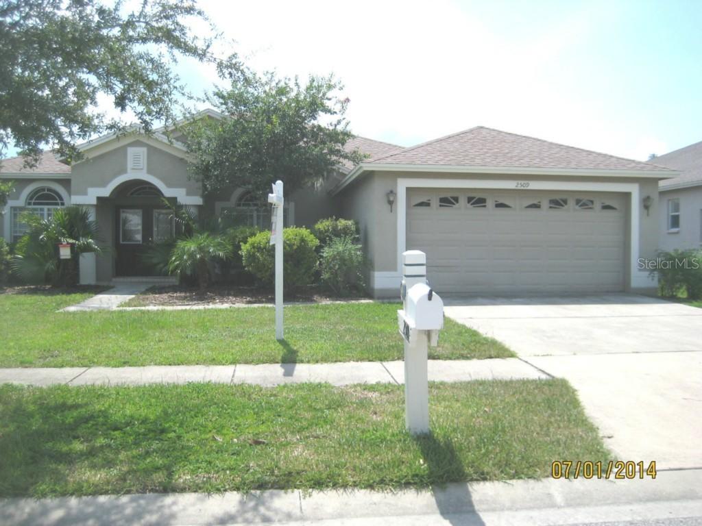 2509 Kenchester Loop, Wesley Chapel, FL 33543