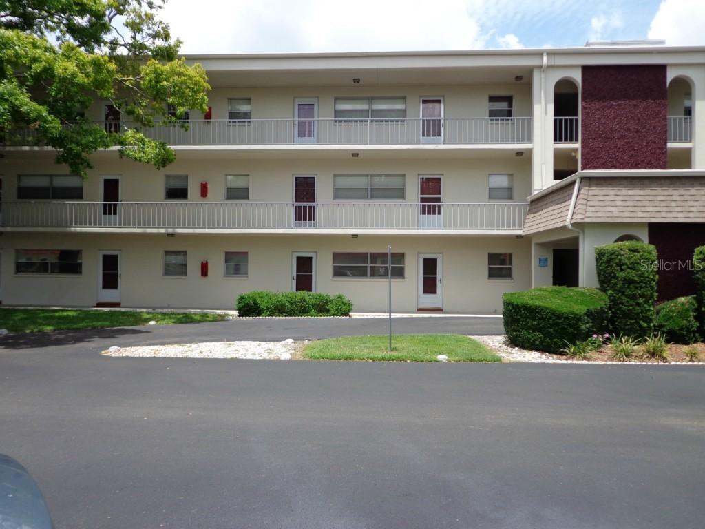 5880 38th Ave. #106, St Petersburg, FL 33710