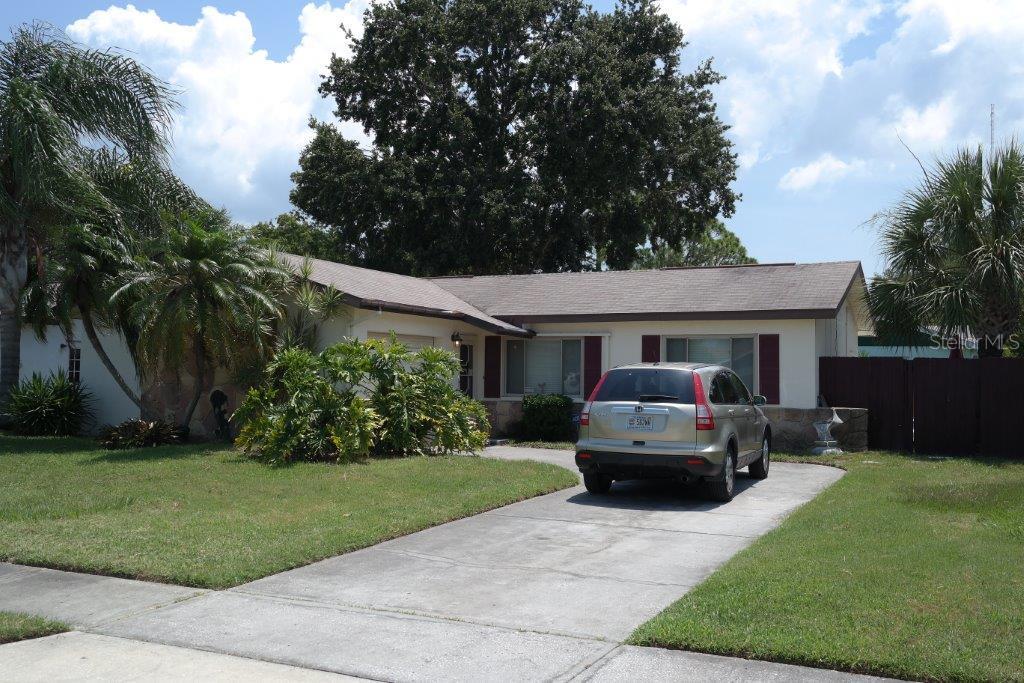 8359 Denise Dr., Seminole, FL 33777