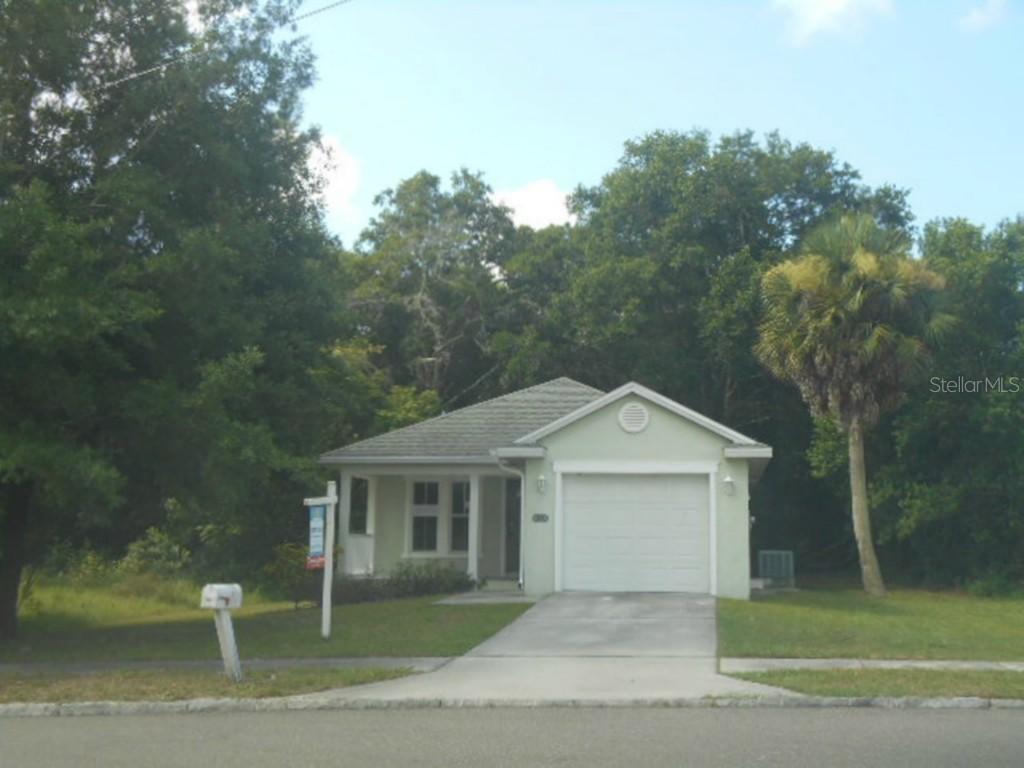 402 E Spruce St., Tarpon Springs, FL 34689
