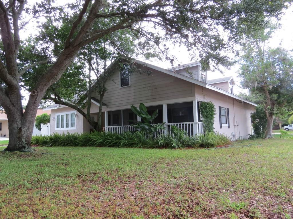 1321 Riverside Dr., Tarpon Springs, FL 34689