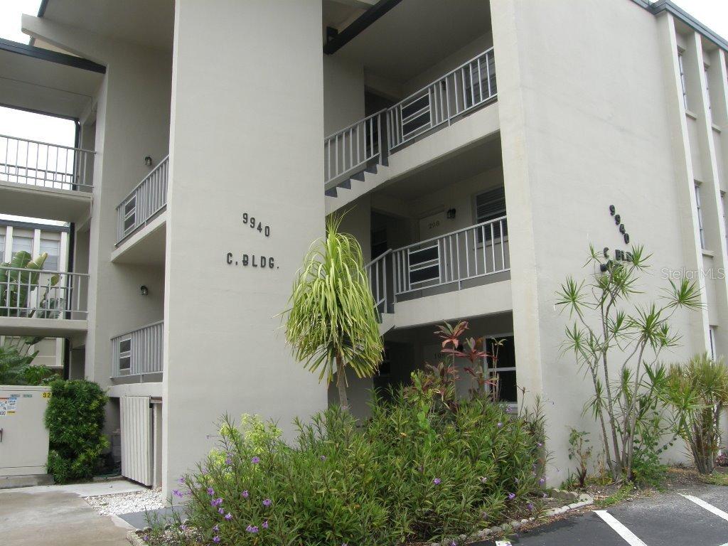 9940 47th Ave. #304, St Petersburg, FL 33708