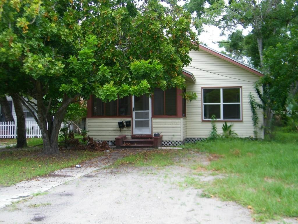 1831 24th St., St Petersburg, FL 33712