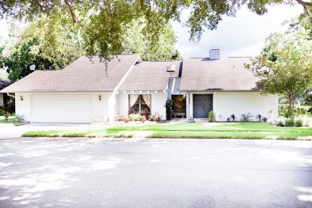 2795 Valencia Ln., Palm Harbor, FL 34684