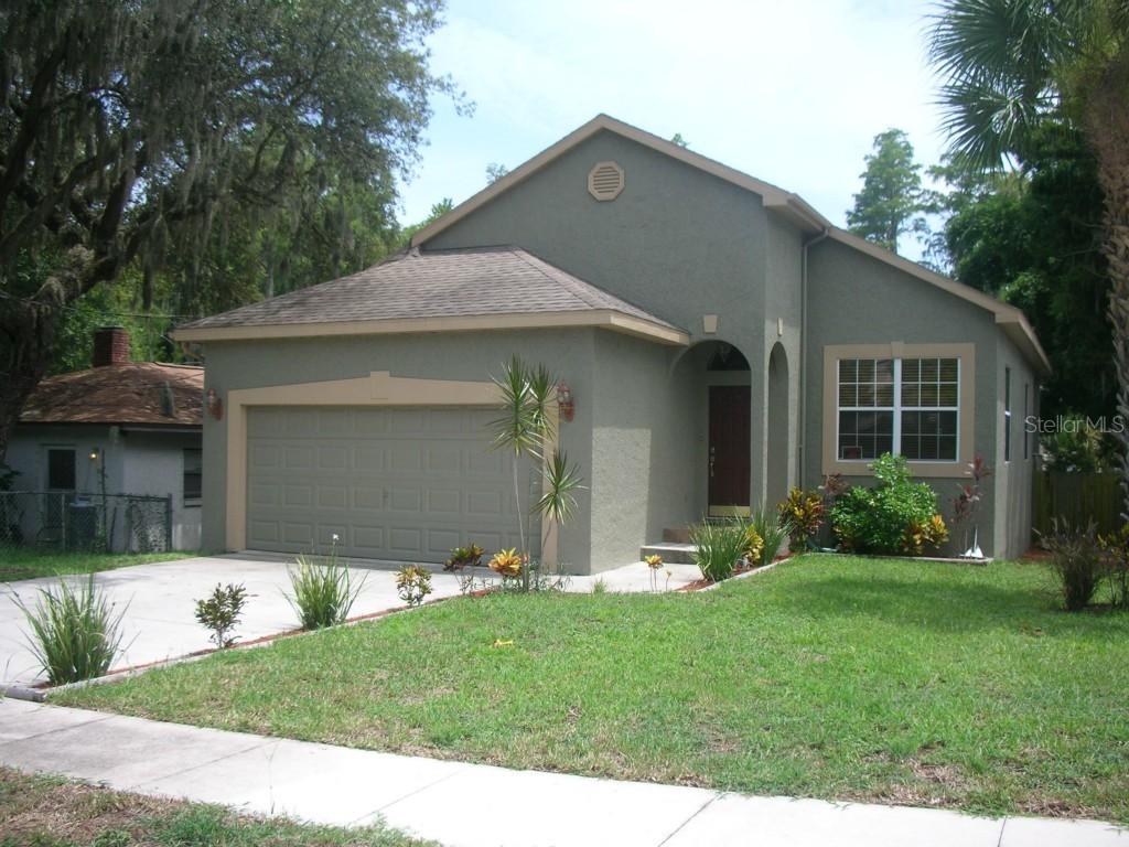 1130 Oakwood St., Tarpon Springs, FL 34689