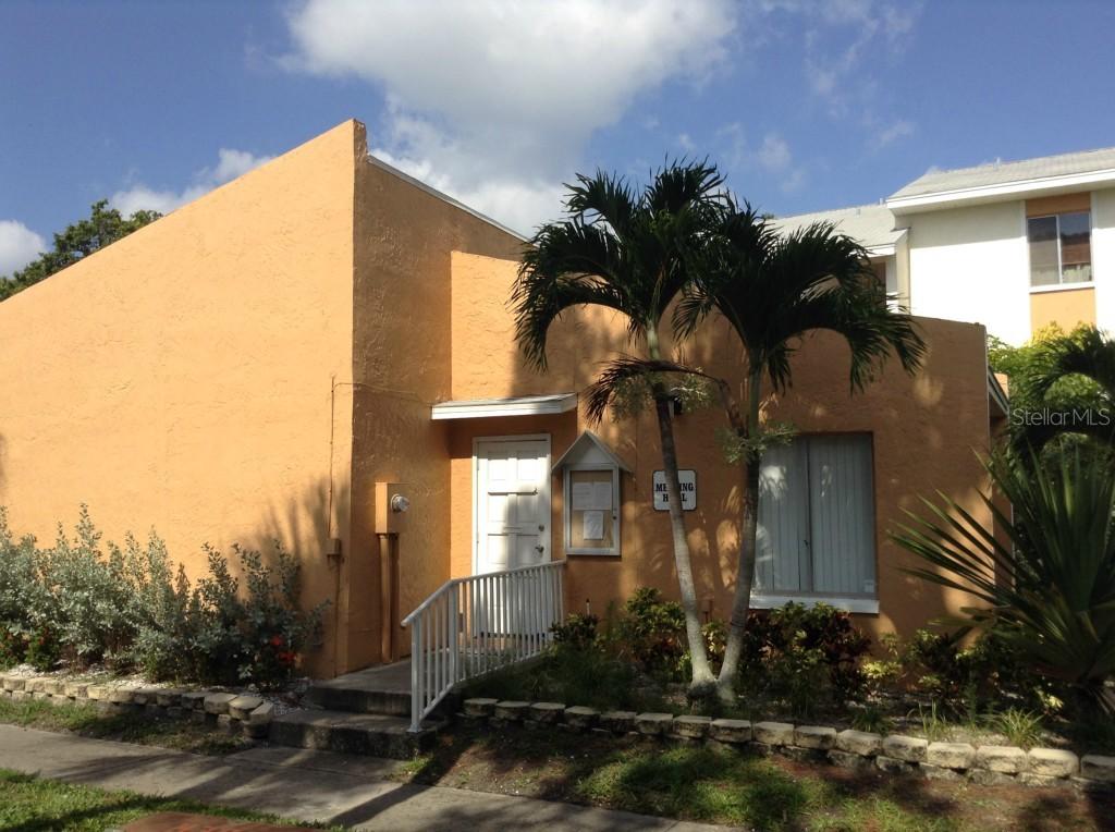 592 100th Ave. #205, St Petersburg, FL 33702