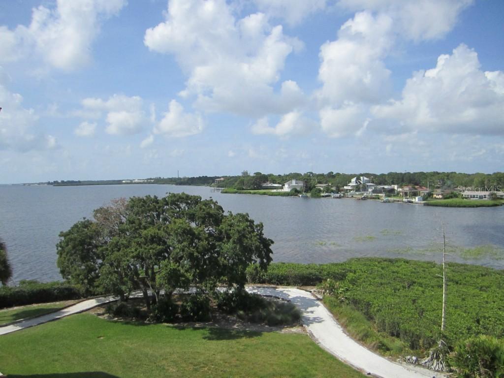 347 Mariner Dr., Tarpon Springs, FL 34689