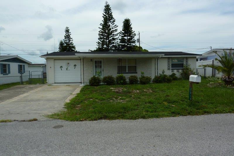 2019 Hess Dr., Holiday, FL 34691