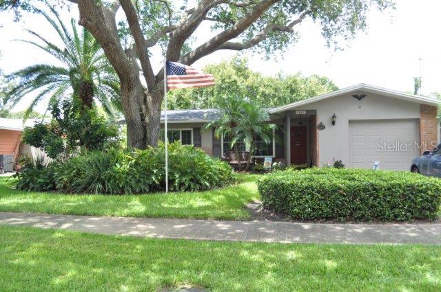 1562 Souvenir Dr., Clearwater, FL 33755