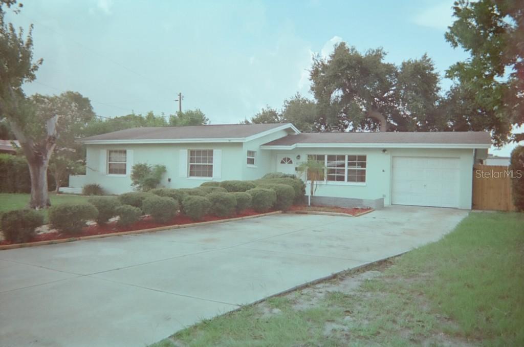 6374 Hampton Dr., St Petersburg, FL 33710