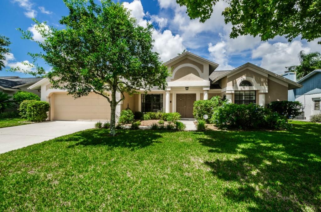 3221 Oakwood Pl., Tarpon Springs, FL 34688