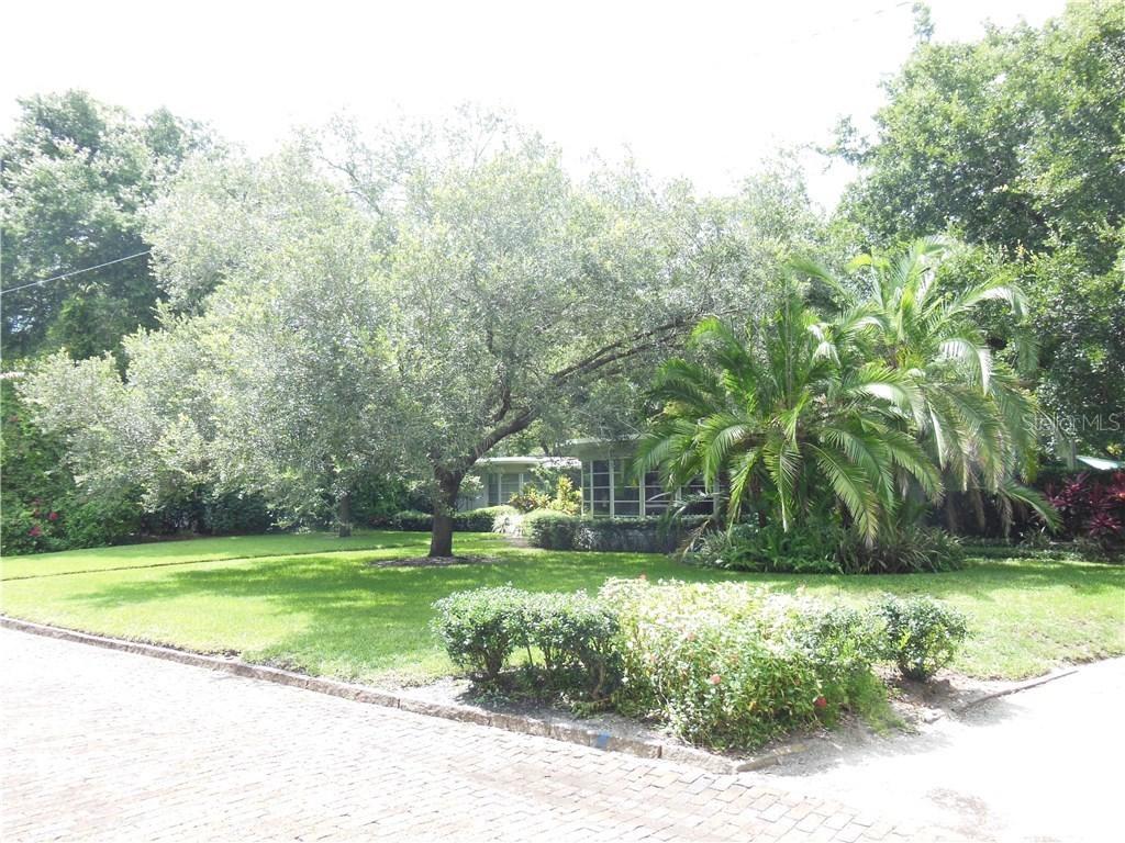 1033 40th Ave., St Petersburg, FL 33703