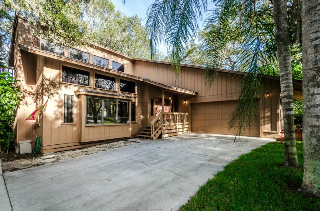 1036 Peninsula Ave., Tarpon Springs, FL 34689