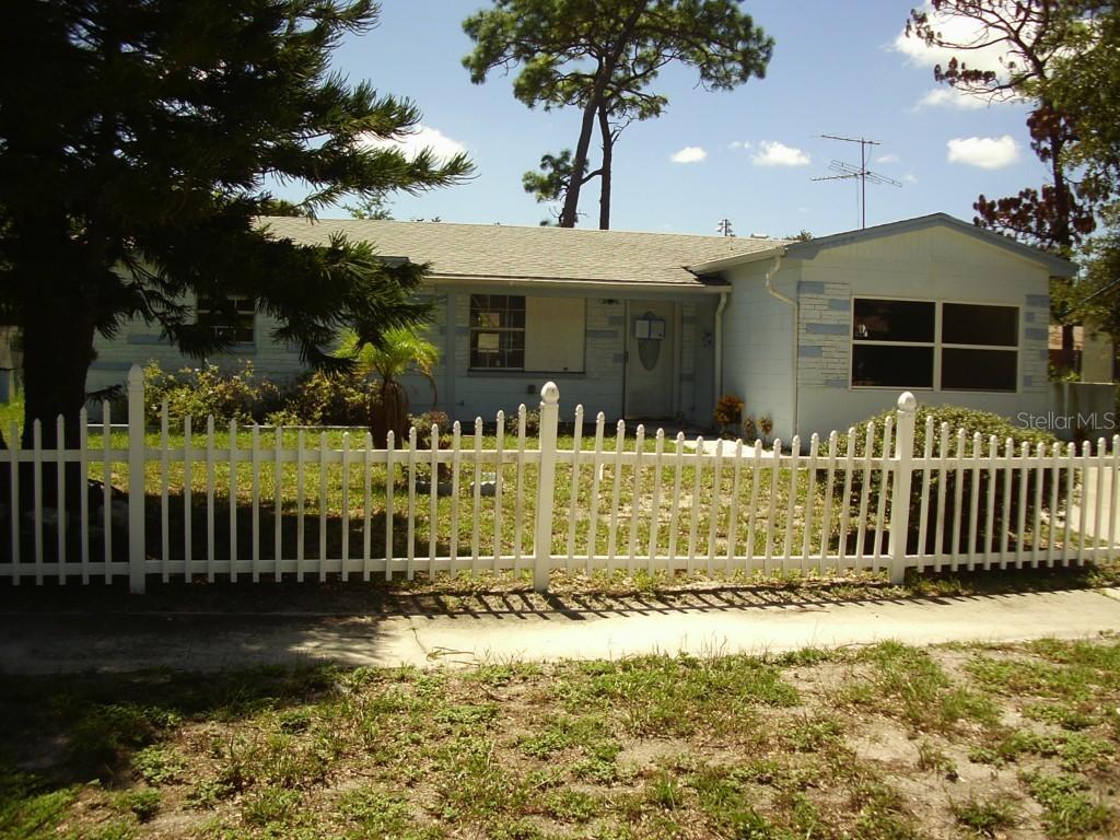 11684 127th Ave., Largo, FL 33778