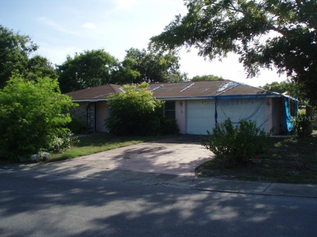 8739 Roble Way, Port Richey, FL 34668